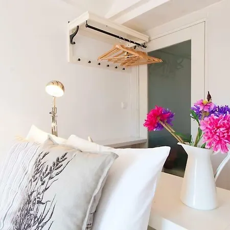 Glaring Tailor Made 2 Bedroom アパート リスボン